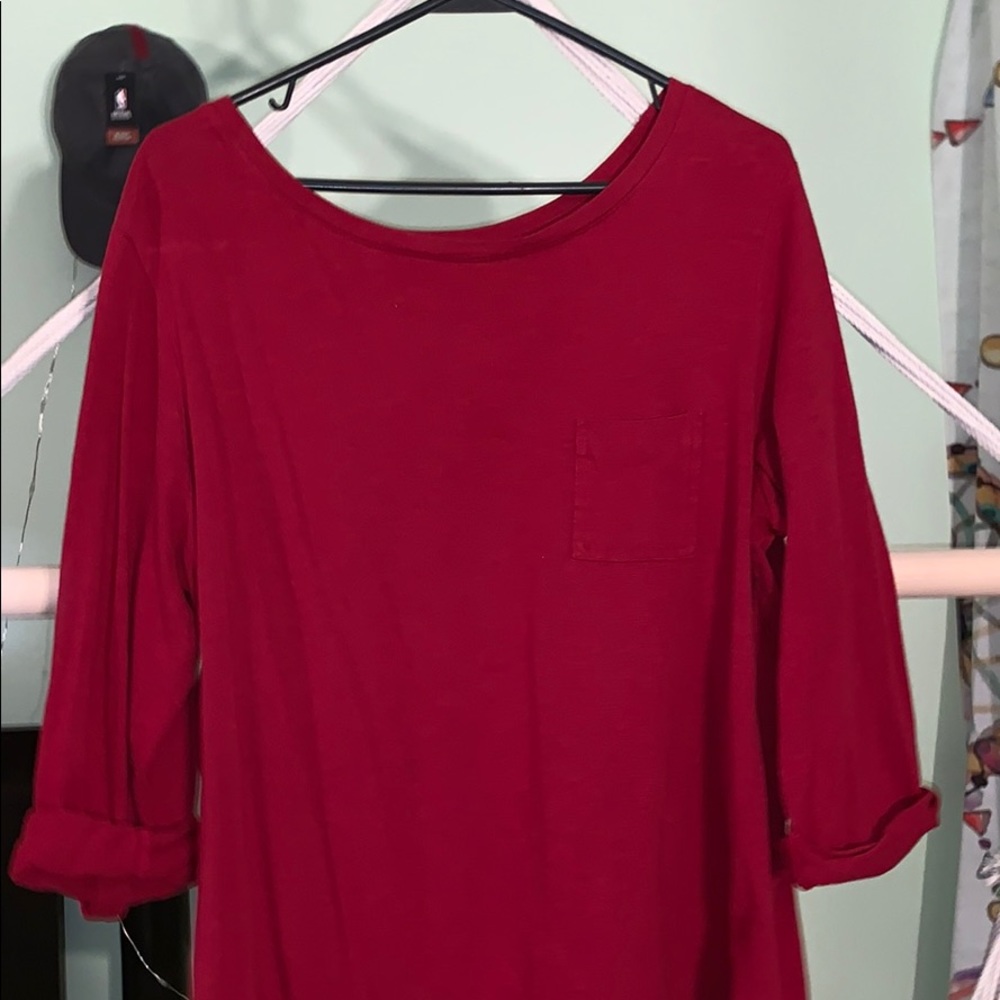 Red front pocket rolled up long sleeve tee